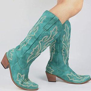 NWOT Western Cowboy Boots Mid Calf in color Teal